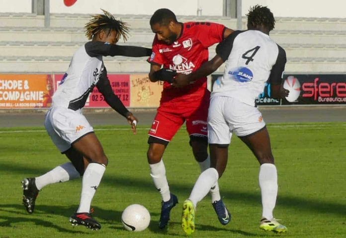 La Roche VF - Stade Lavallois La Roche VF - Stade Lavallois
