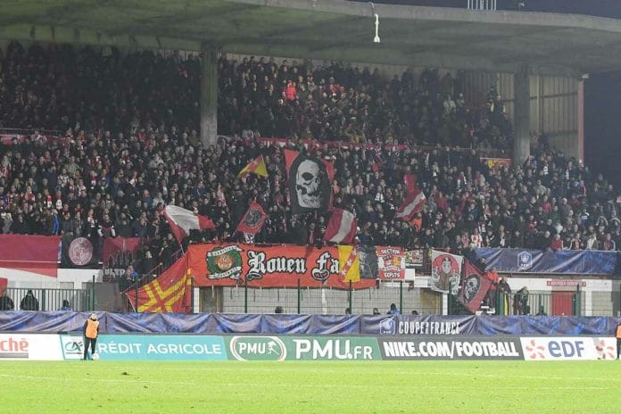 Rouen supporters